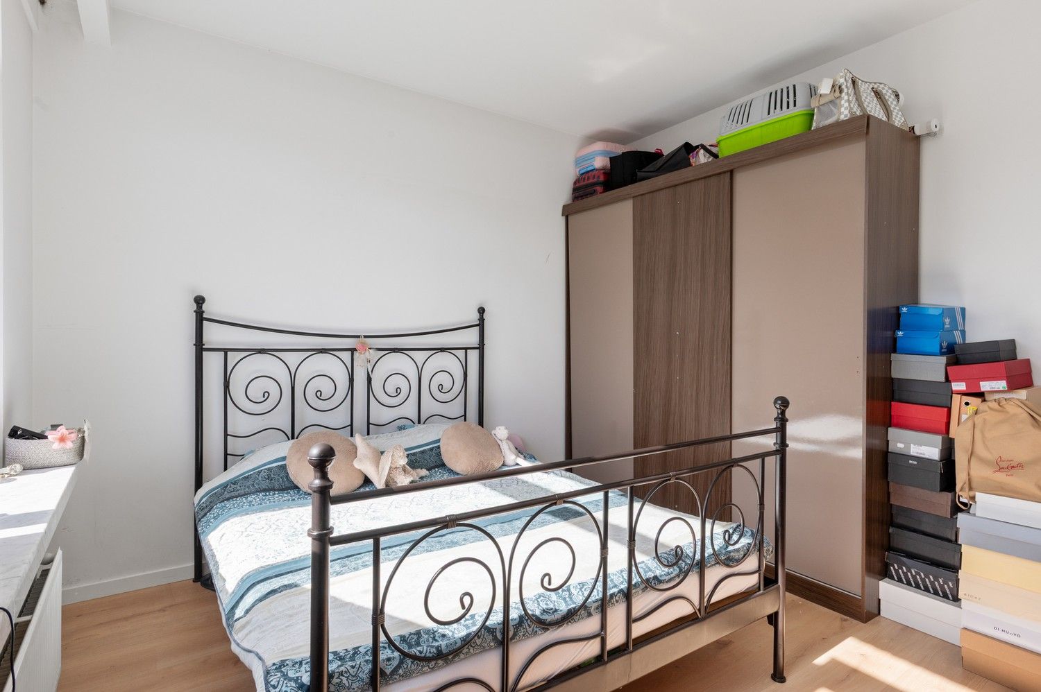 Instapklaar 2 SLPK appartement met een terras te Wijnegem! foto 12