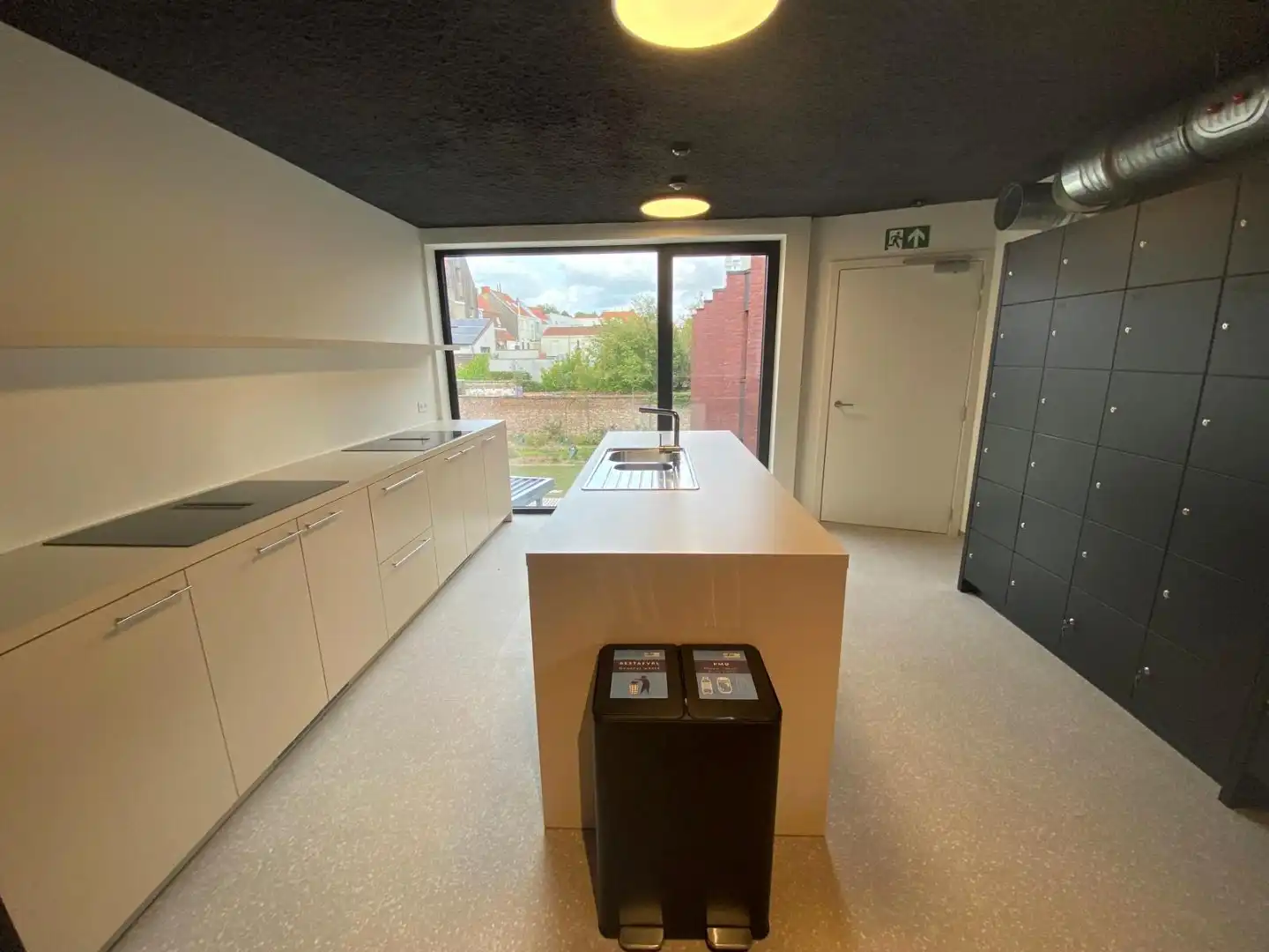 Studentenkamer (25,5 m²) te koop in "Residentie Amand 47" op het Sint-Amandsplein te Kortrijk foto 12