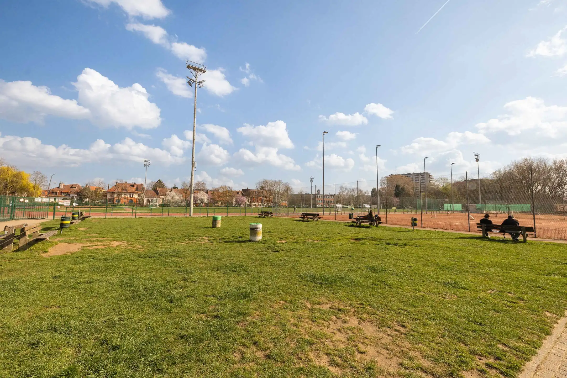 Een rendabel 2-slaapkamerappartement in 1 gegeerde omgeving foto 18