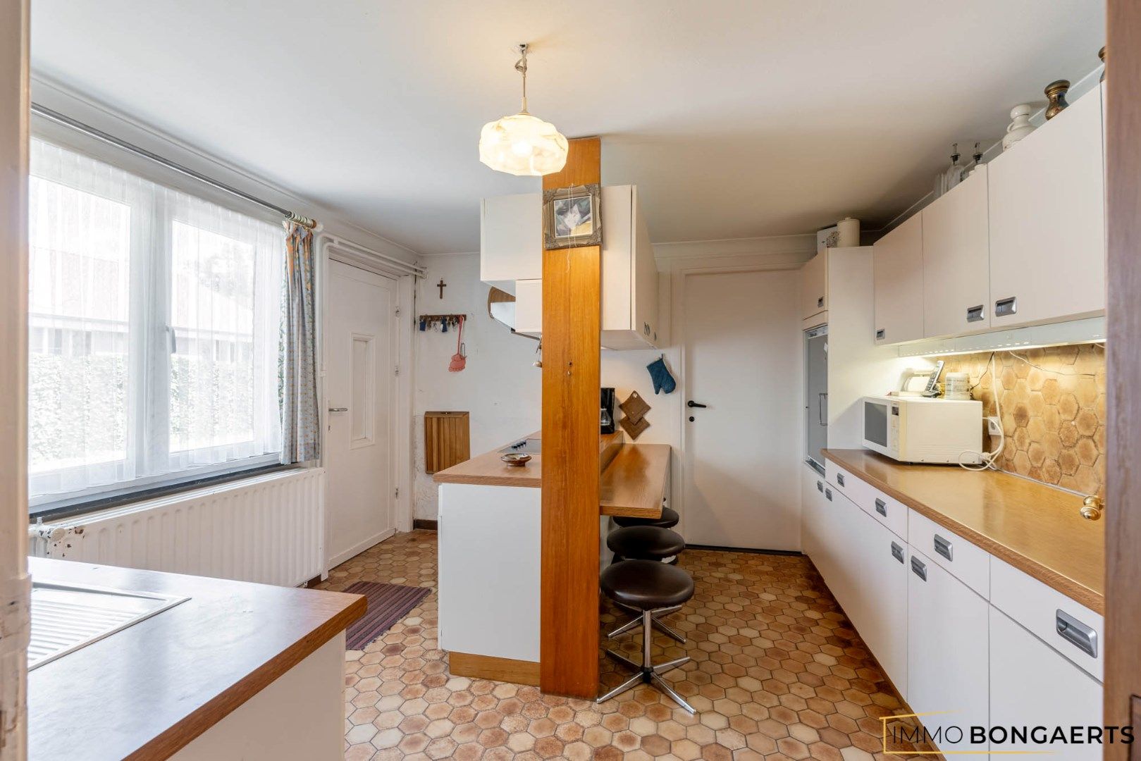 Ruime woning met drie slaapkamers  foto 8