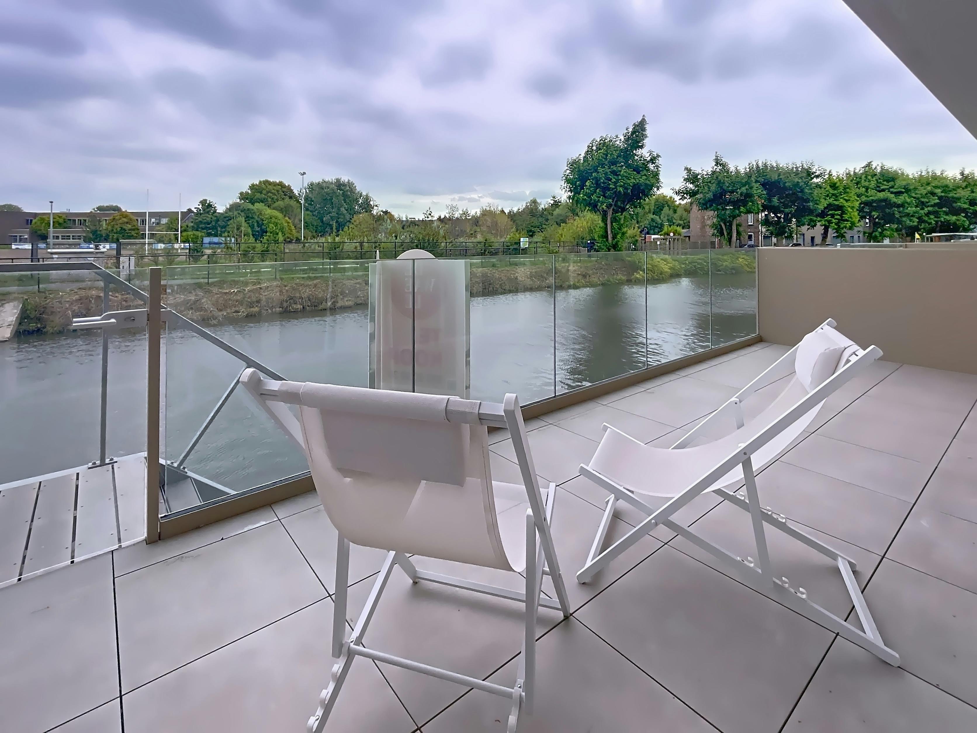 Ruim, duplex appartement, met zicht op de Schelde te koop !  foto 14