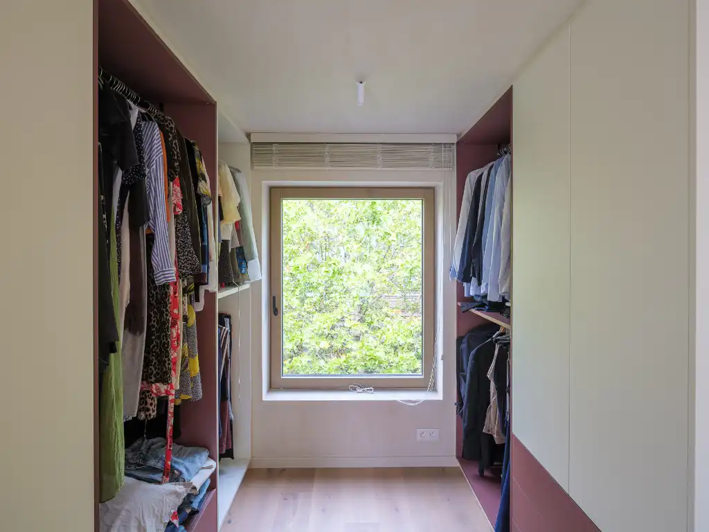 Karaktervolle burgerwoning (225 m²) met romantische tuin, gelegen in de gegeerde stationsbuurt foto 17