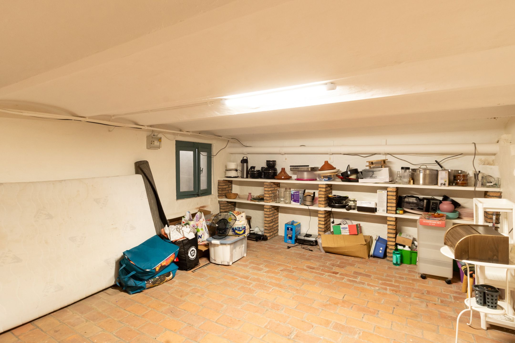 Ruime woning op centrale locatie foto 25