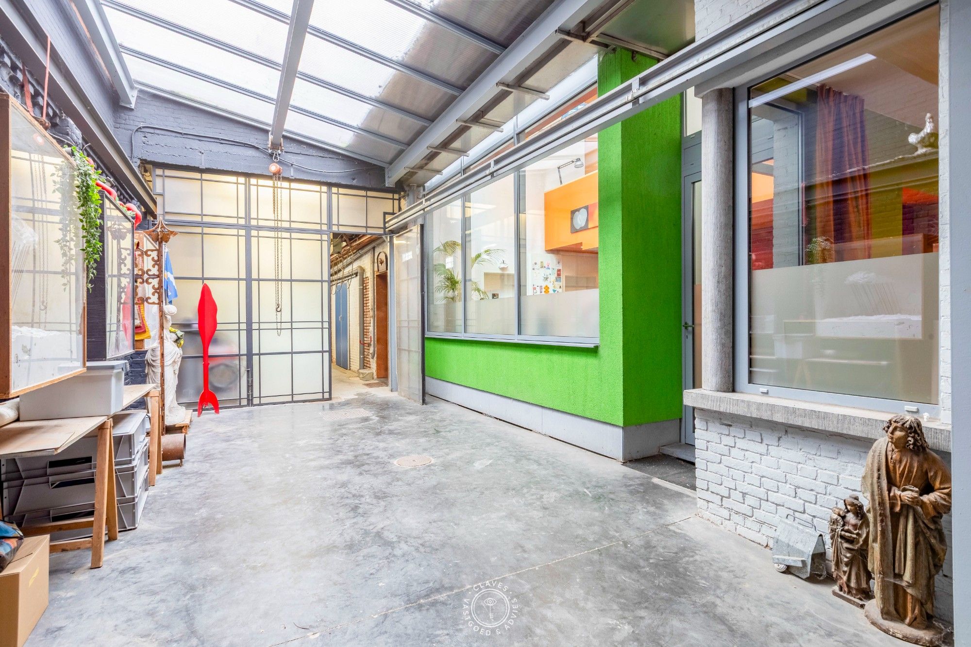 Multifunctioneel woonhuis met magazijn/kantoor en tuin foto 8