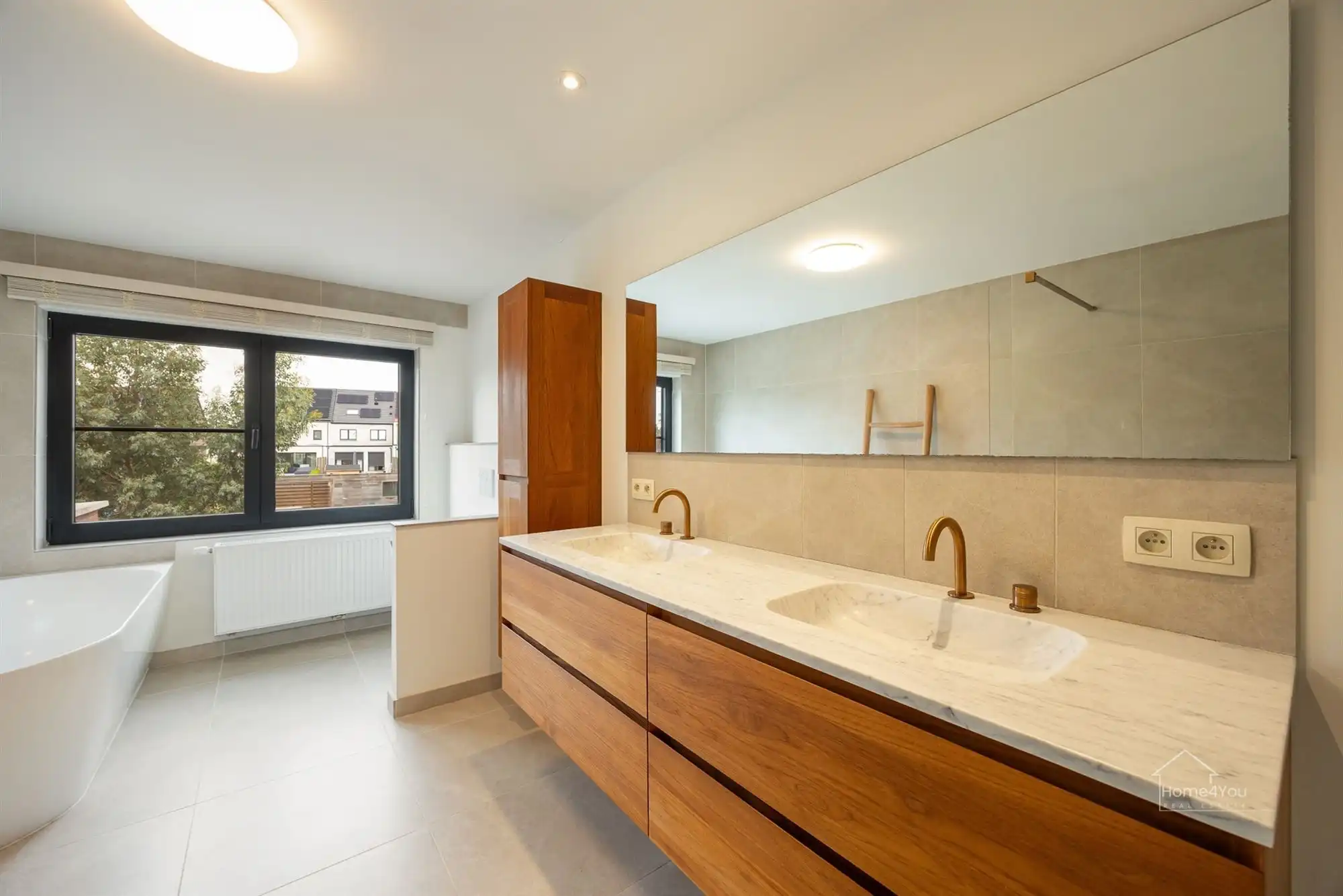 Prachtige HOB, 3 slaapk + zolder en ruime tuin foto 16