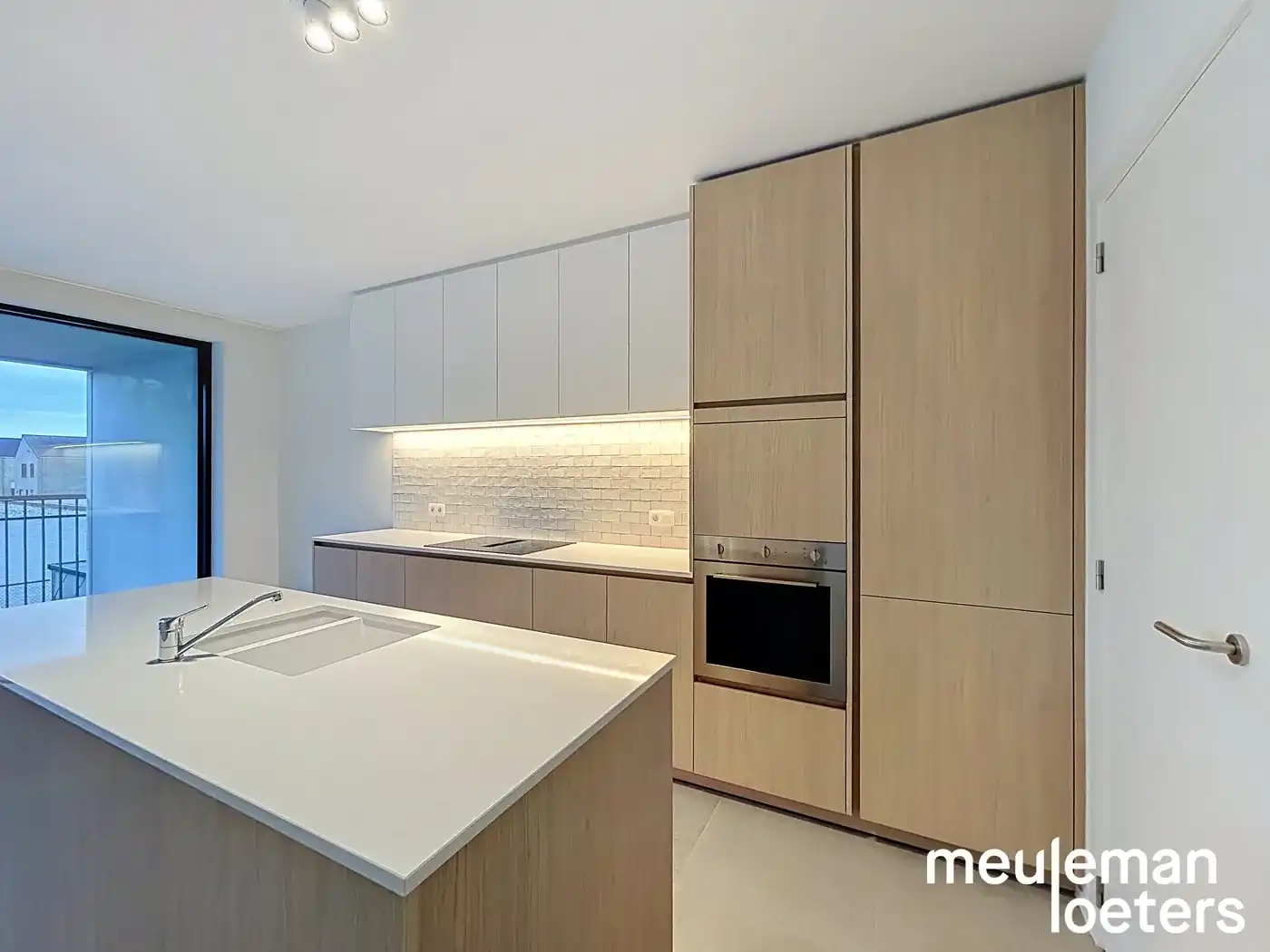 Energiezuinig drieslaapkamerappartement met ruim terras en garage foto 4