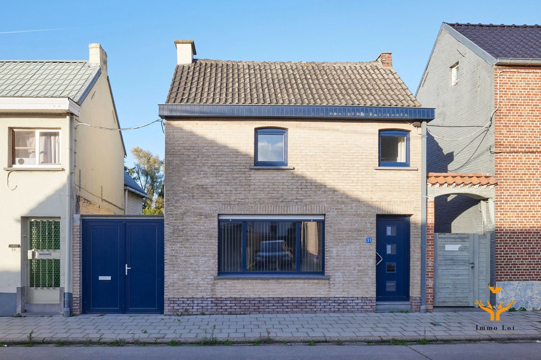 Hoofdfoto van de publicatie: Op te frissen woonst met ruime tuin