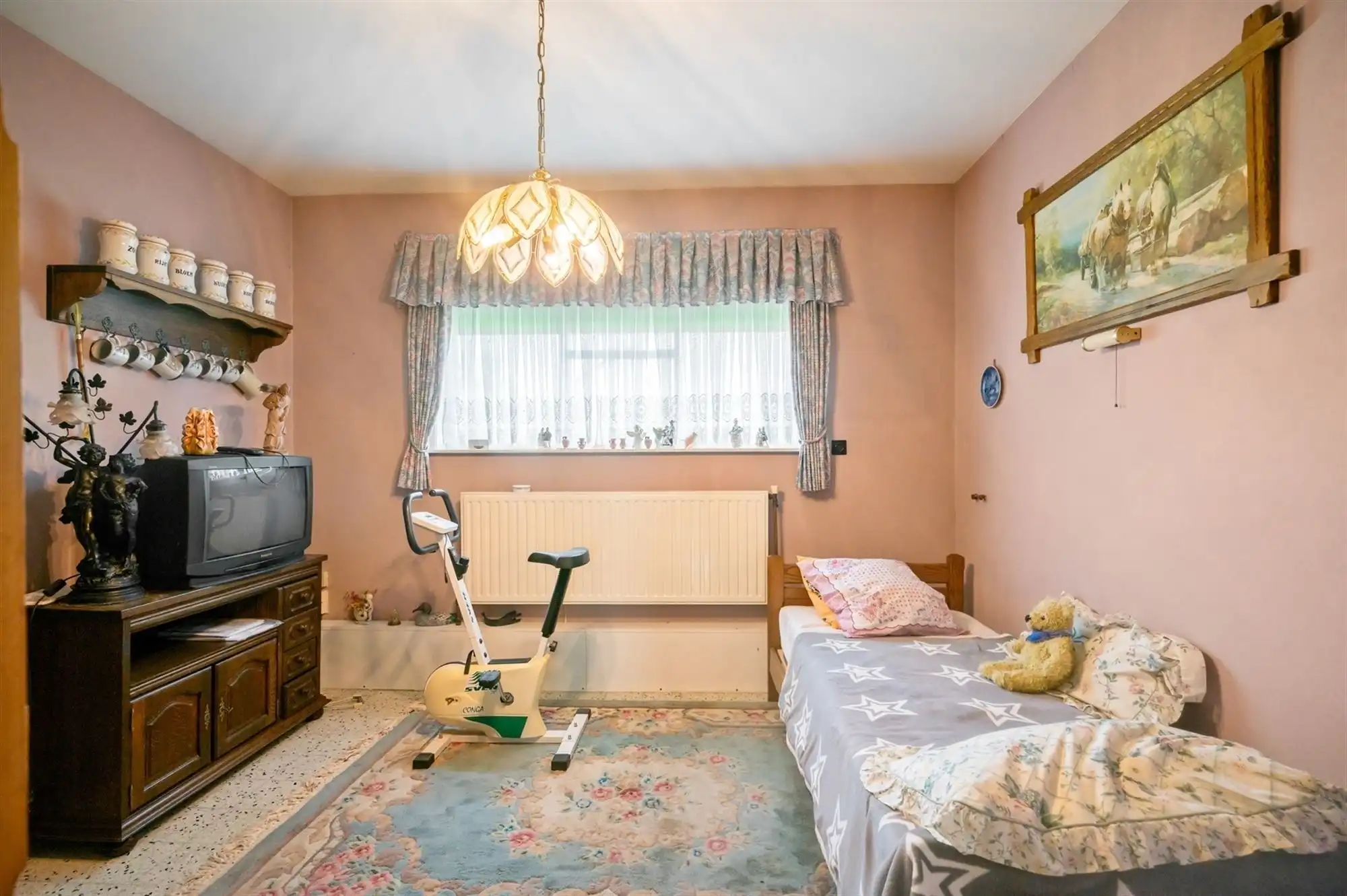 Te renoveren woning met veel potentieel in het landelijke Schriek foto 10