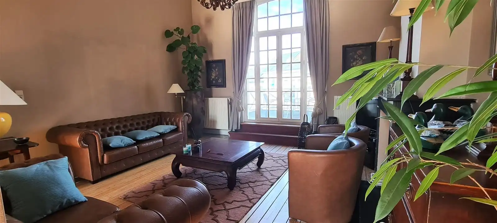 Prachtig duplex appartement met terras in karaktervol gebouw op wandelafstand van museum Schone Kunsten. foto 2