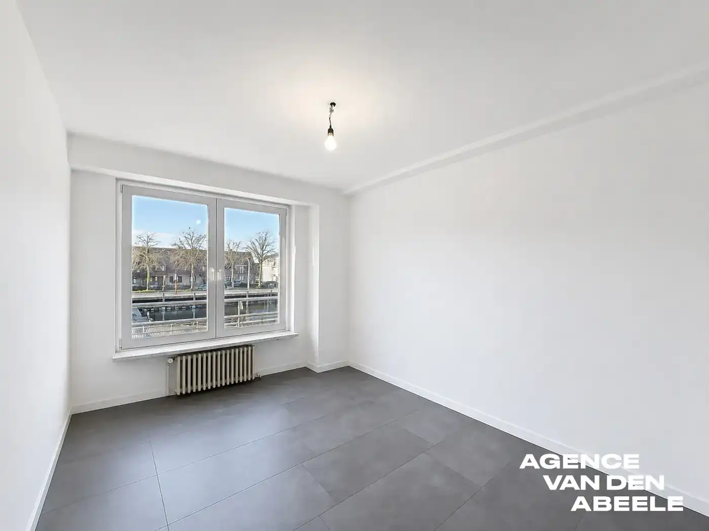 Prachtig gelegen appartement met 2 slaapkamers en zicht op de Damse Vaart  foto 6