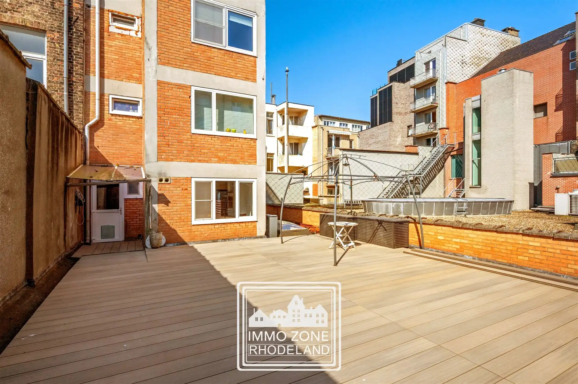 Op te frissen appartement met 2 slpks en riant terras foto 24