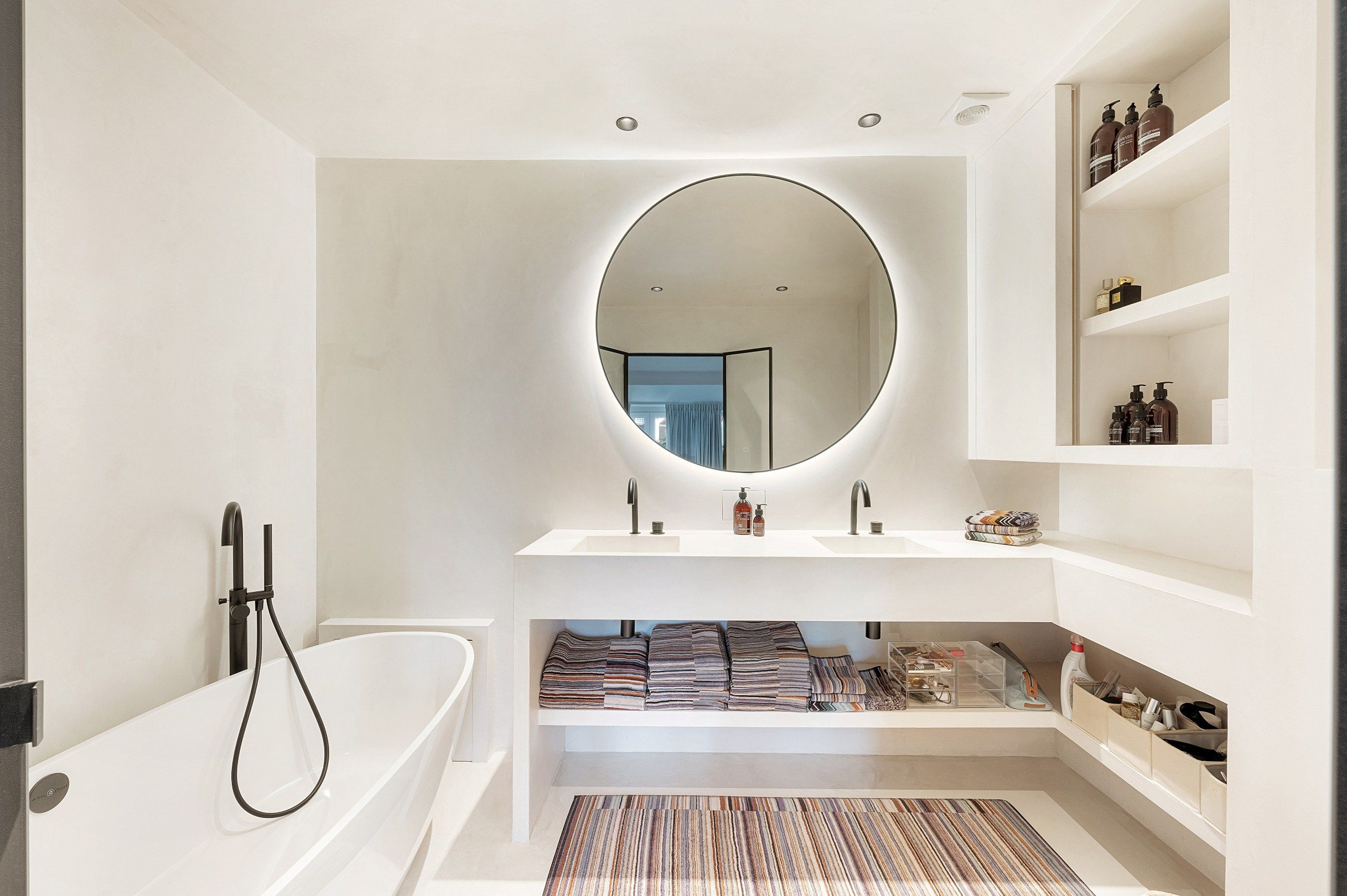 Luxueus afwerkte koppelvilla op wandelafstand van het Albertplein en de Lippenslaan foto 12