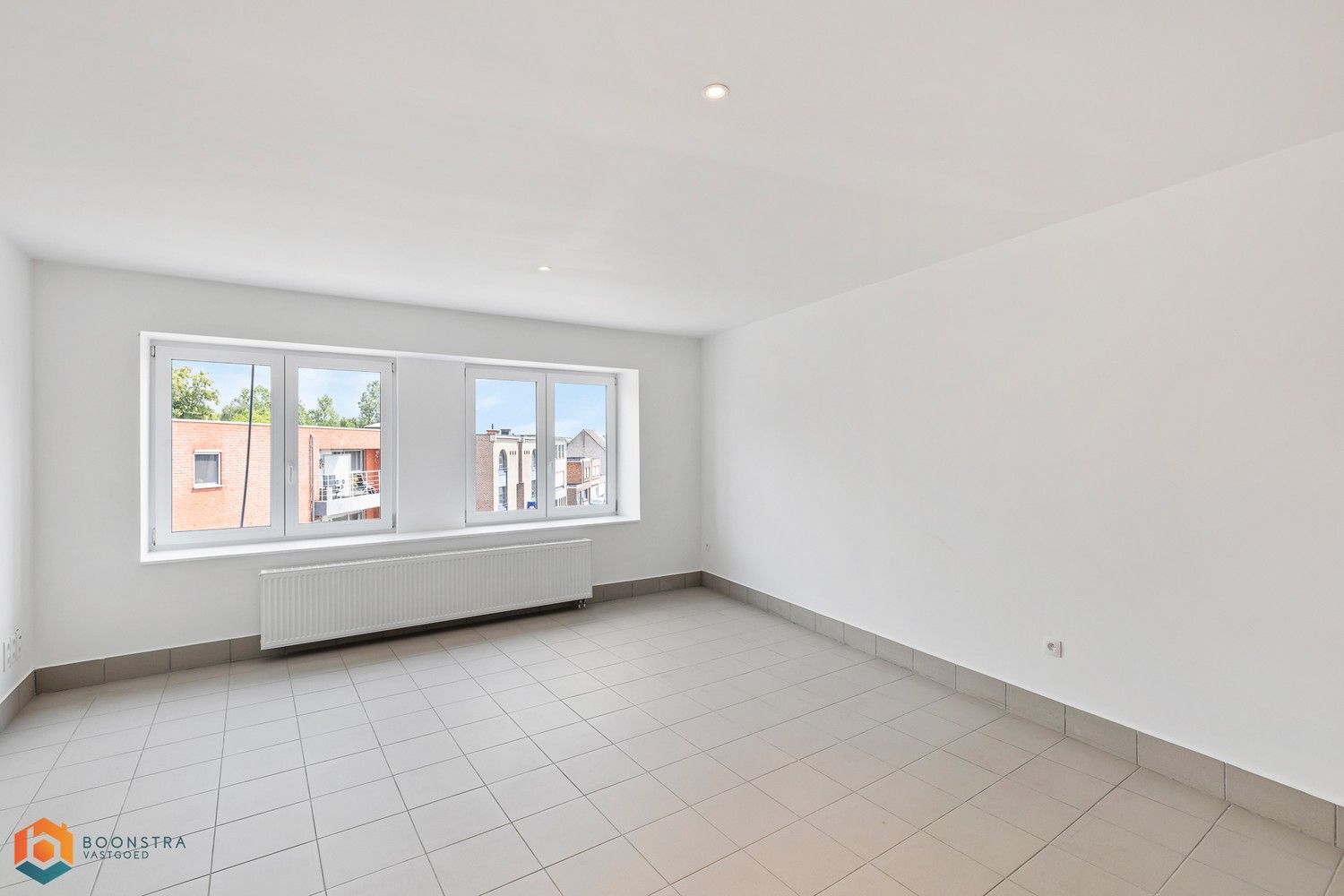 Lichtrijk appartement met 1 slpkr in het centrum van Schriek foto 5