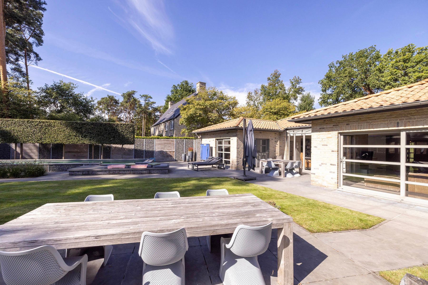 Laagbouwvilla met 3 slpk, 2 bdk, zwembad en poolhouse foto 34
