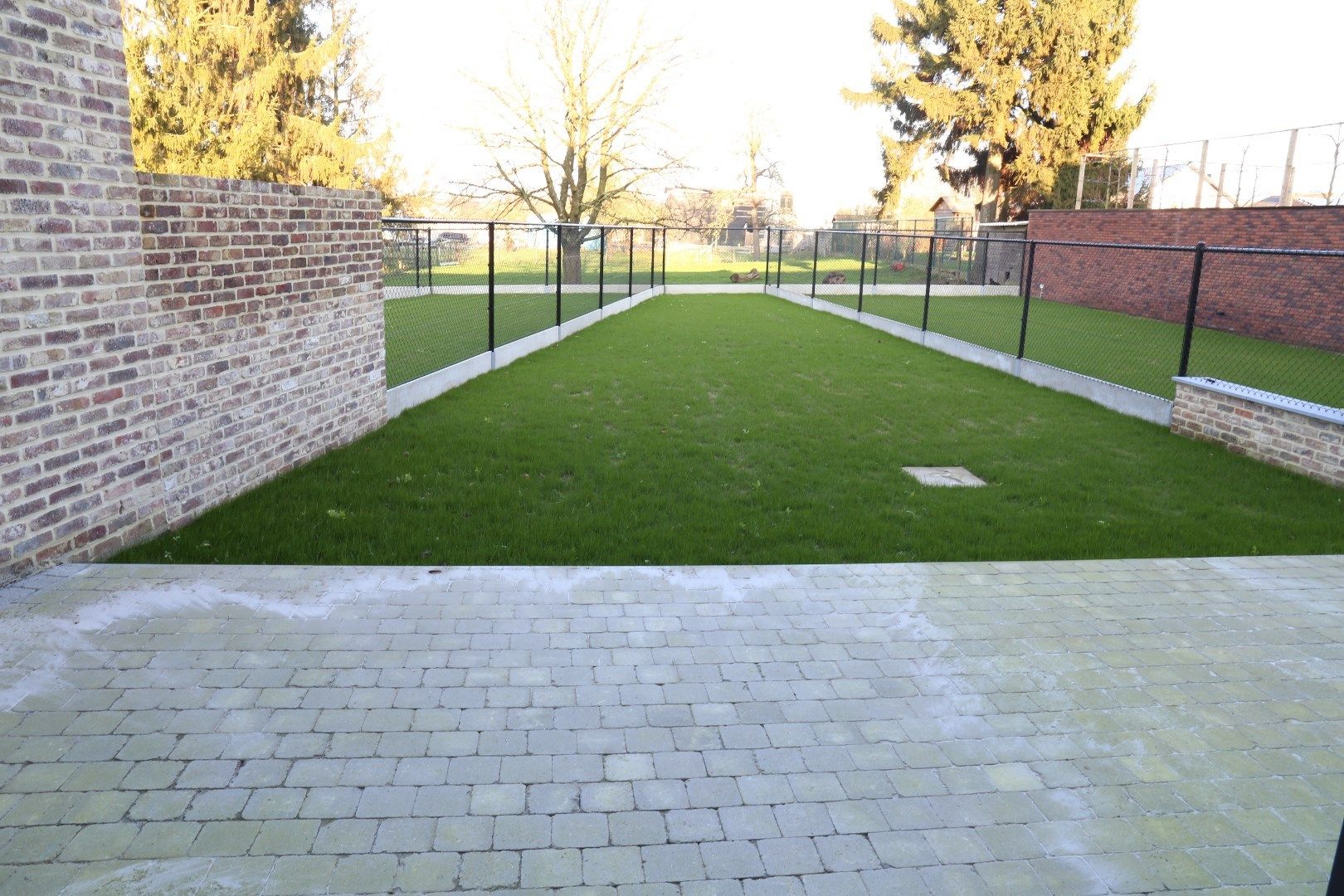 Volledig gerenoveerde woning met 3 slaapkamers, garage en tuin in Tongeren foto 2