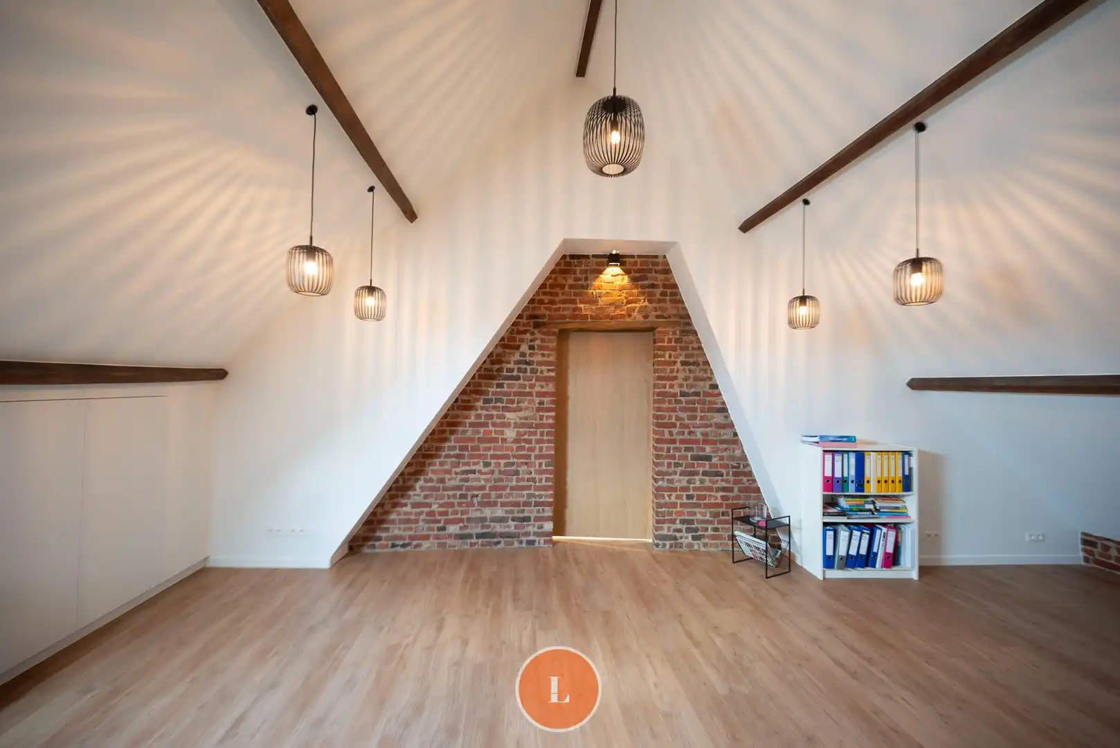 Te koop ruime halfopen woning met 4 slaapkamers en uitweg te Sint-Eloois-Winkel. foto 23