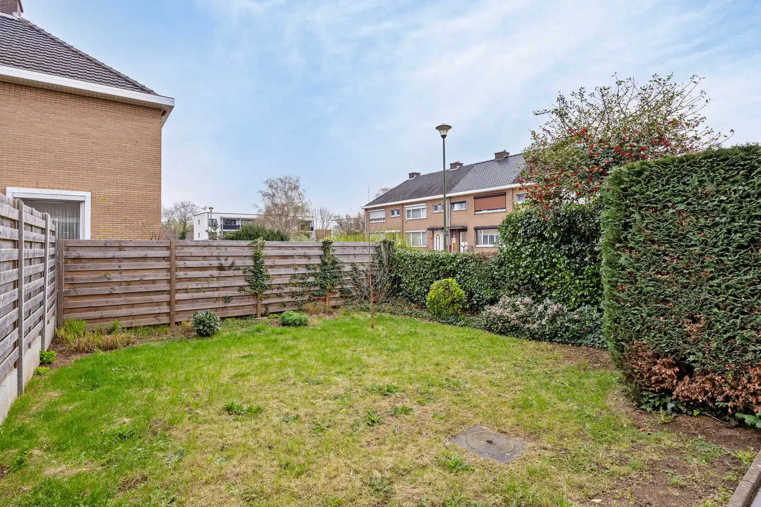 TOFFE GEZINSWONING MET TUIN EN GARAGE IN EEN RUSTIGE STRAAT TE DIEST! foto 17
