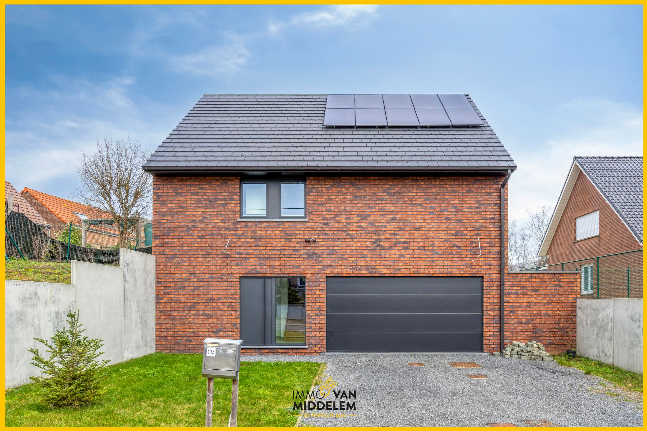 NIEUWE ENERGIEZUINIGE WONING MET 3 KAMERS, GARAGE EN ATELIER foto {{pictureIndex}}