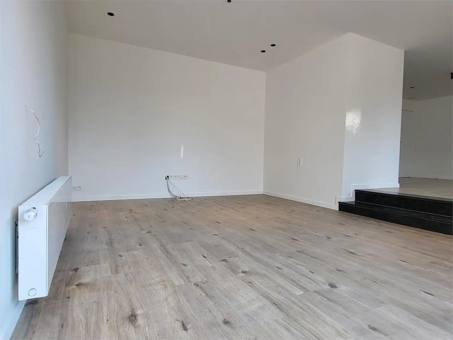 Prachtige moderne woning met bewoonbare oppervlakte van 166m² op 1209m² met zonnige tuin en garage. foto 11