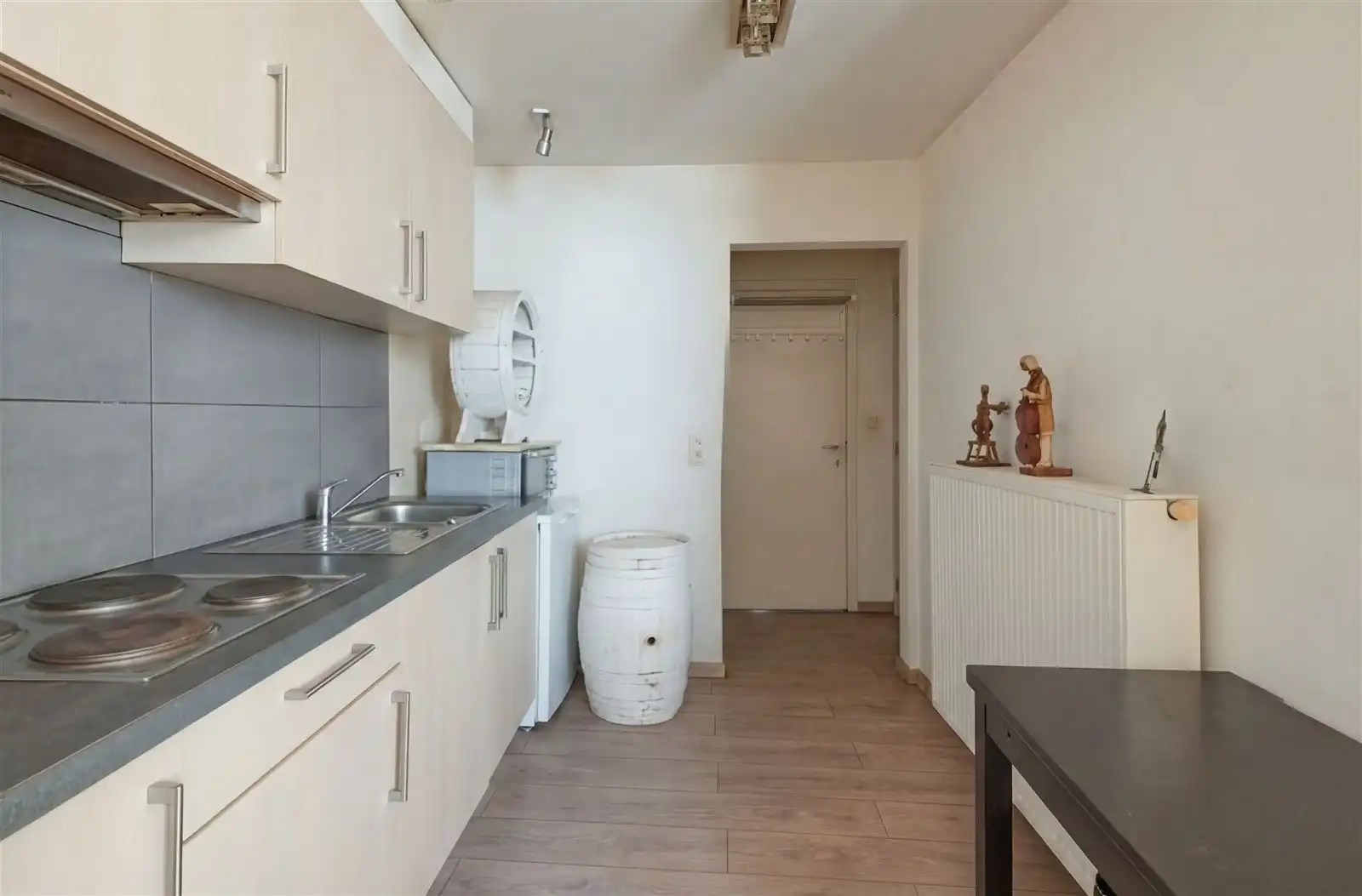 Eénslaapkamerappartement nabij de coupure foto 5