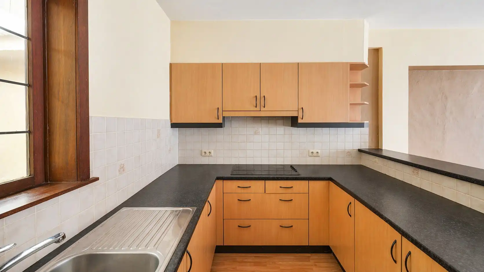 Grote woning met veel potentieel te Heist foto 24