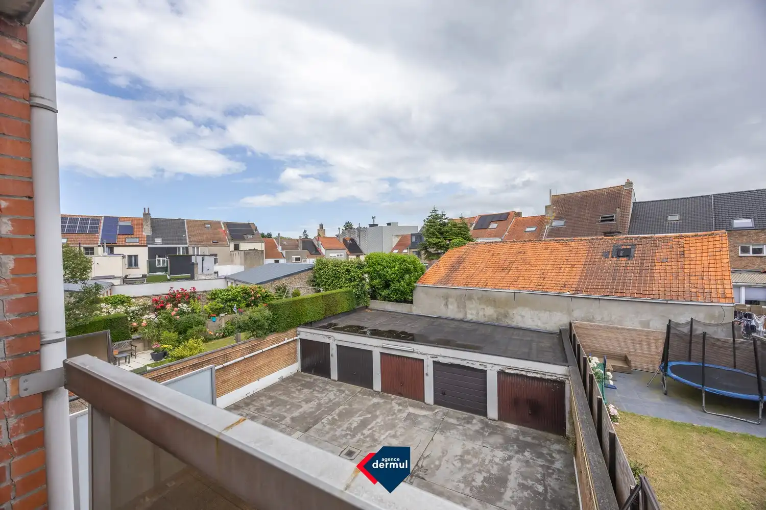 RUIM APPARTEMENT MET GARAGE foto 21
