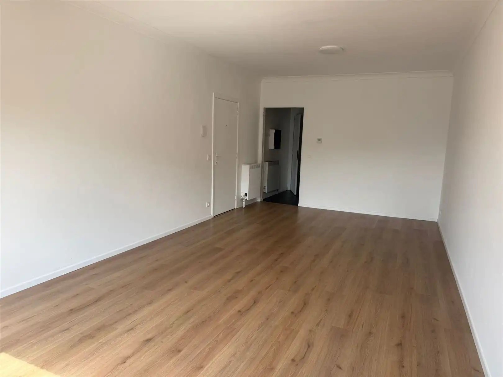 TE HUUR: Vernieuwd appartement met 2 slaapkamers te Beringen! foto 5
