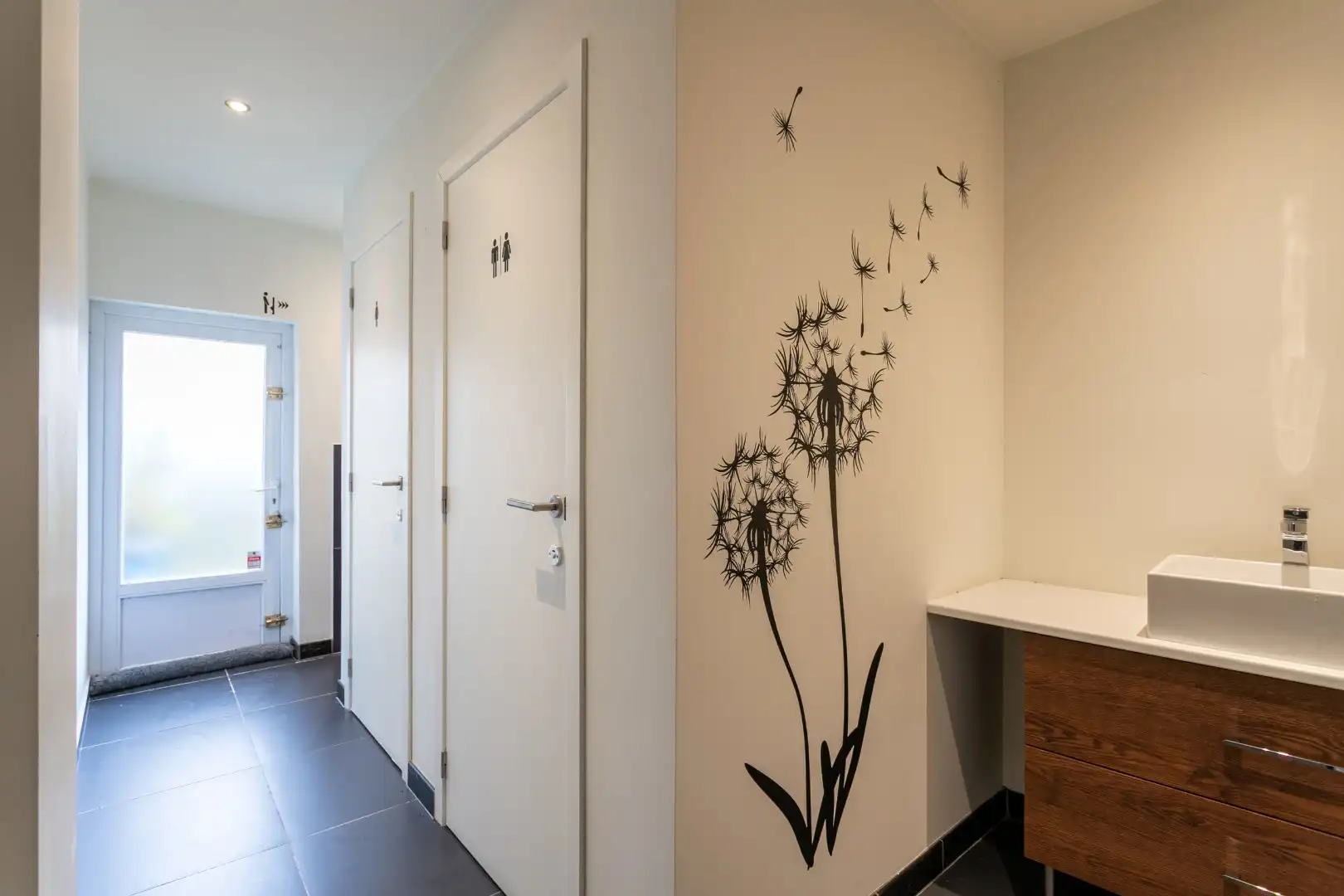 Handelsruimte met woonst op een gunstige ligging foto 10