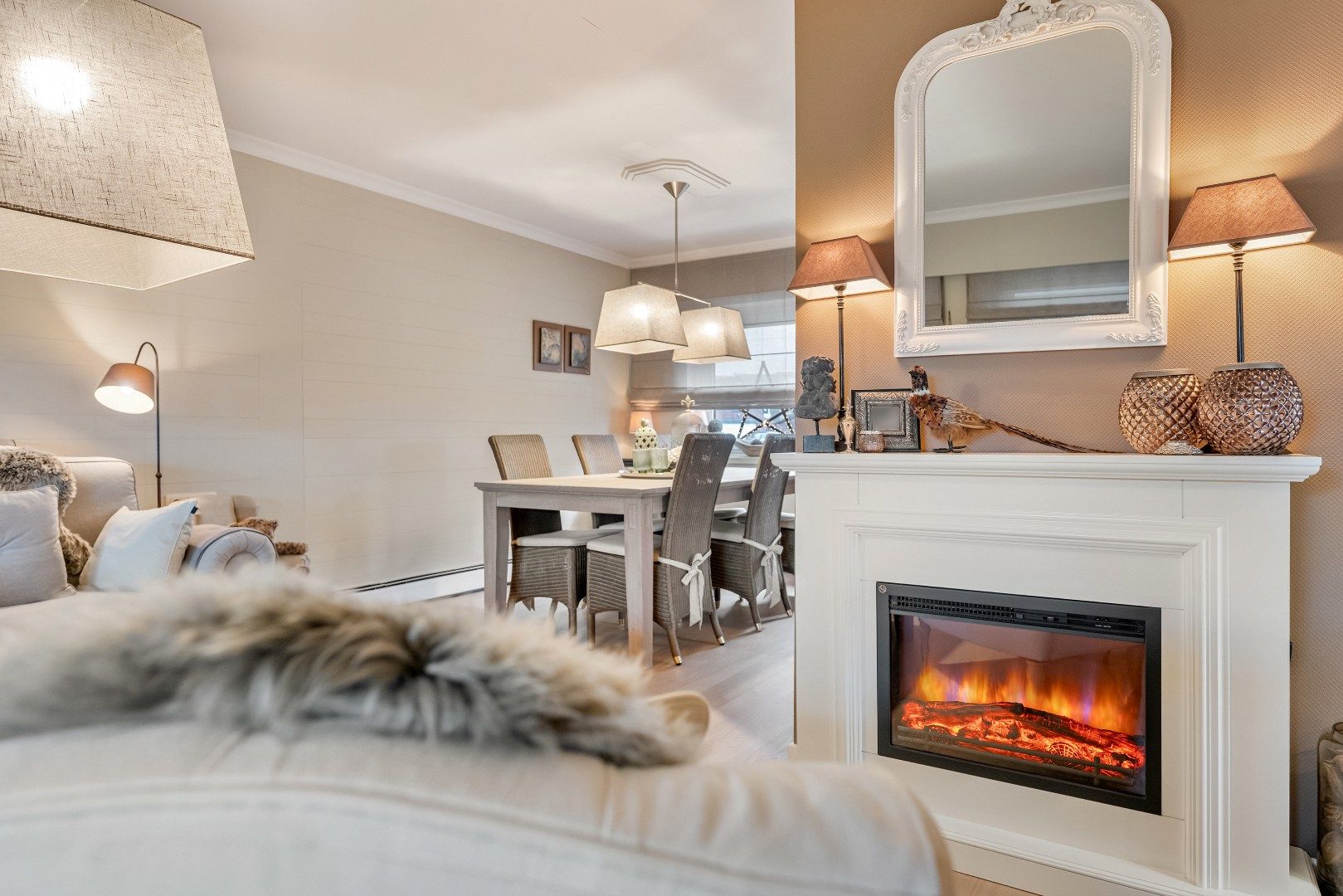 Luxueus vernieuwde 3-gevel woning op toplocatie. foto 7