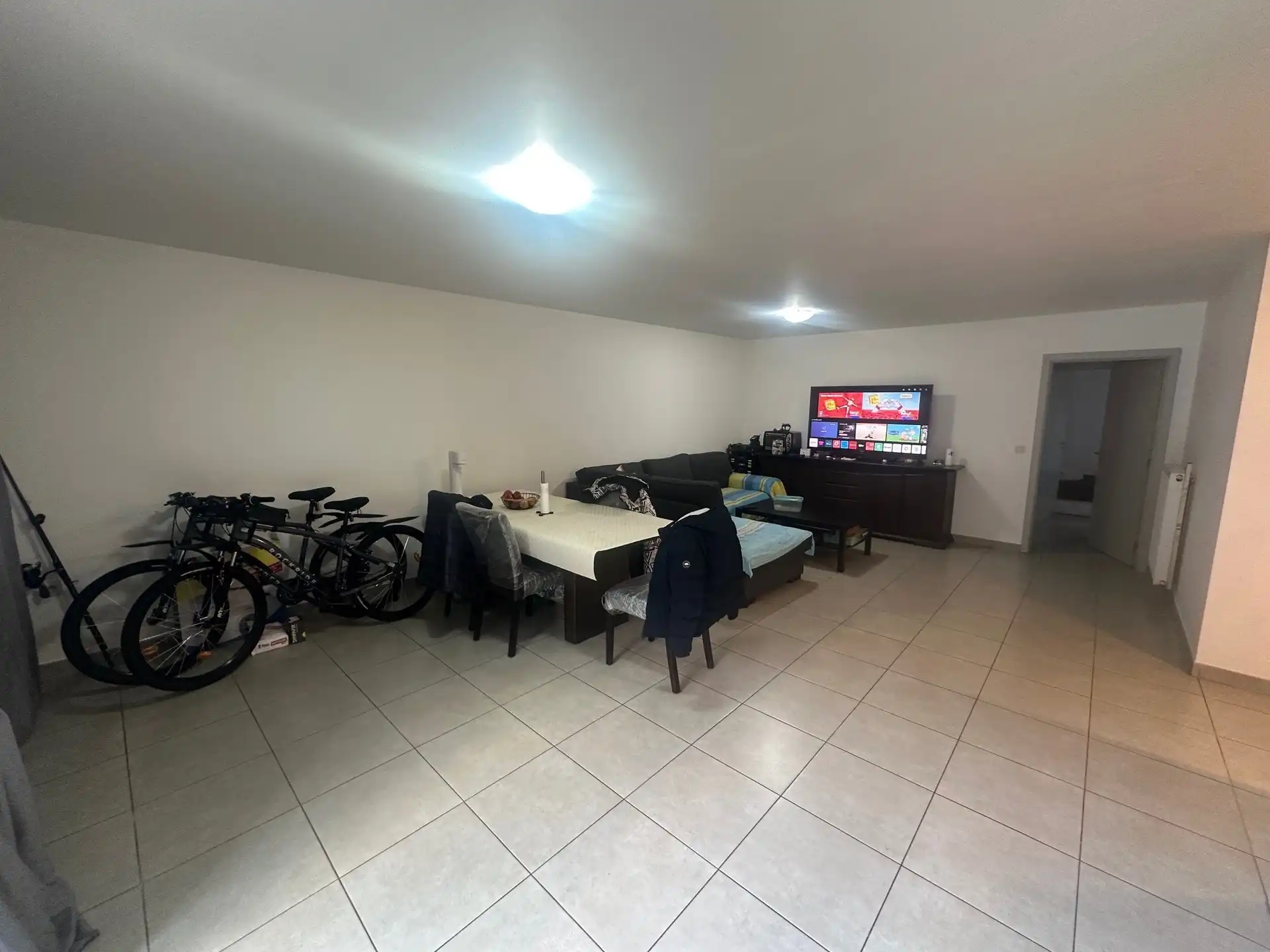 Comfortabel 2-slaapkamerappartement met terras en fietsenberging foto 4