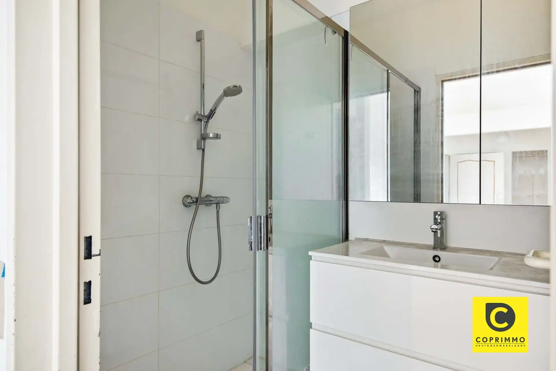 Opbrengsteigendom met 3 toffe appartementen foto 14