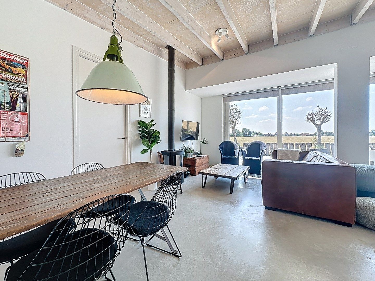 Exclusief dijkhuis met eigen guesthouse foto 24