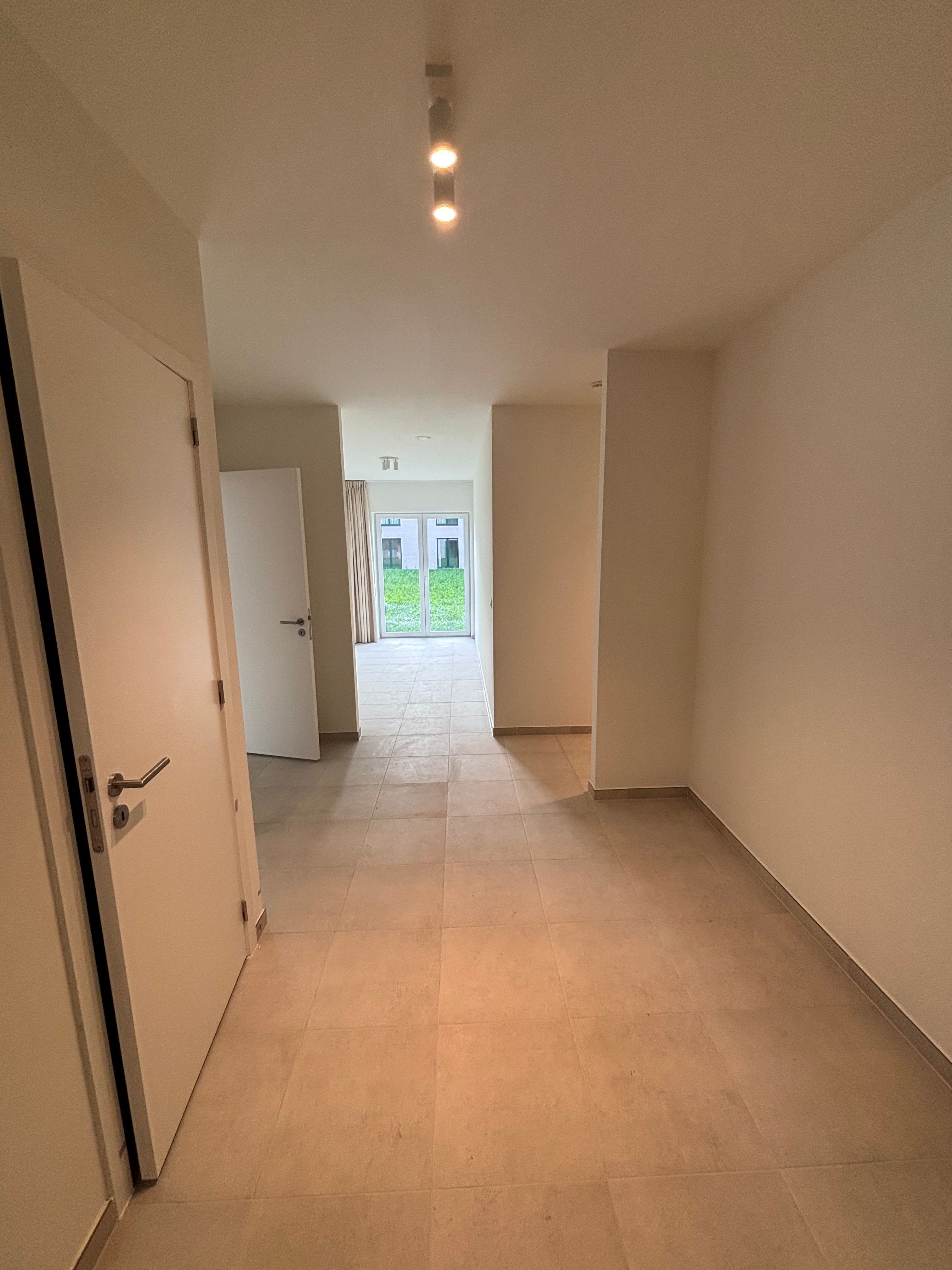✨ Exclusief nieuwbouw appartement,  gelijkvloers met zeer mooi terras . foto 6