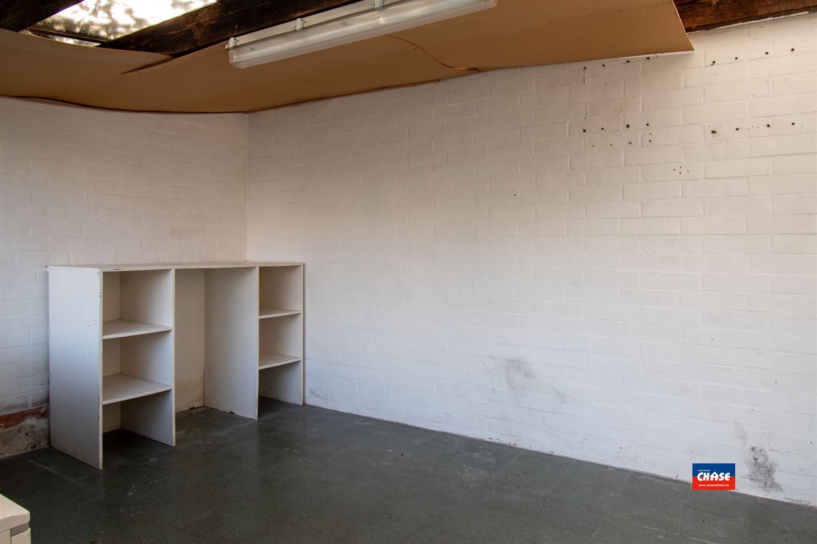 Te renoveren woning met 2 slpks en tuin foto 11