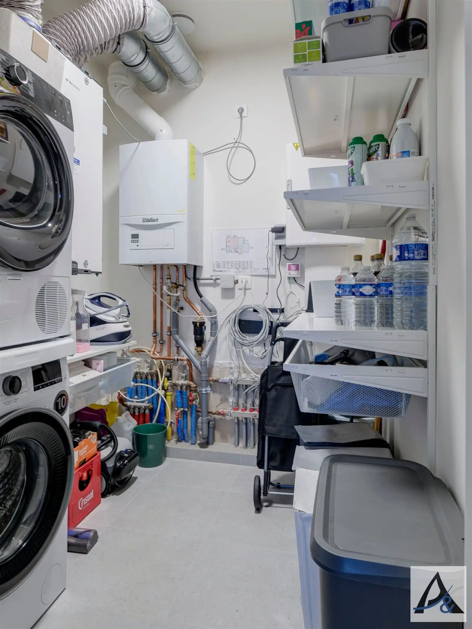 Appartement met 2 slaapkamers, ondergrondse autostaanplaats en kelderberging foto 19