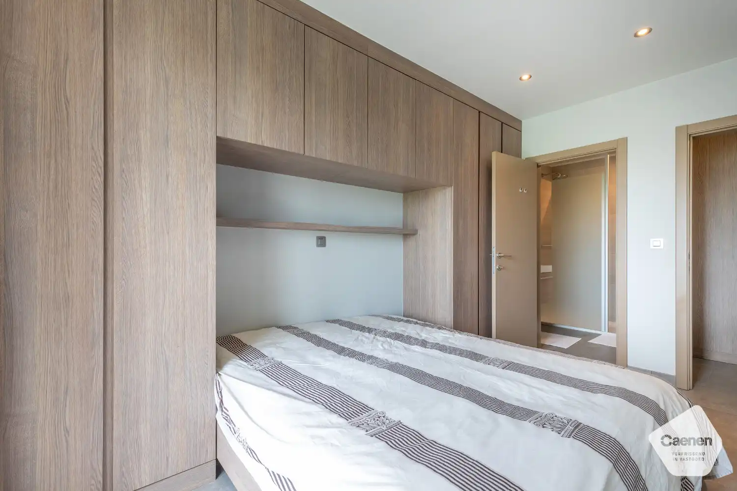 Ruim hoekappartement met 3 slaapkamers en fantastisch zicht op jachthaven foto 7