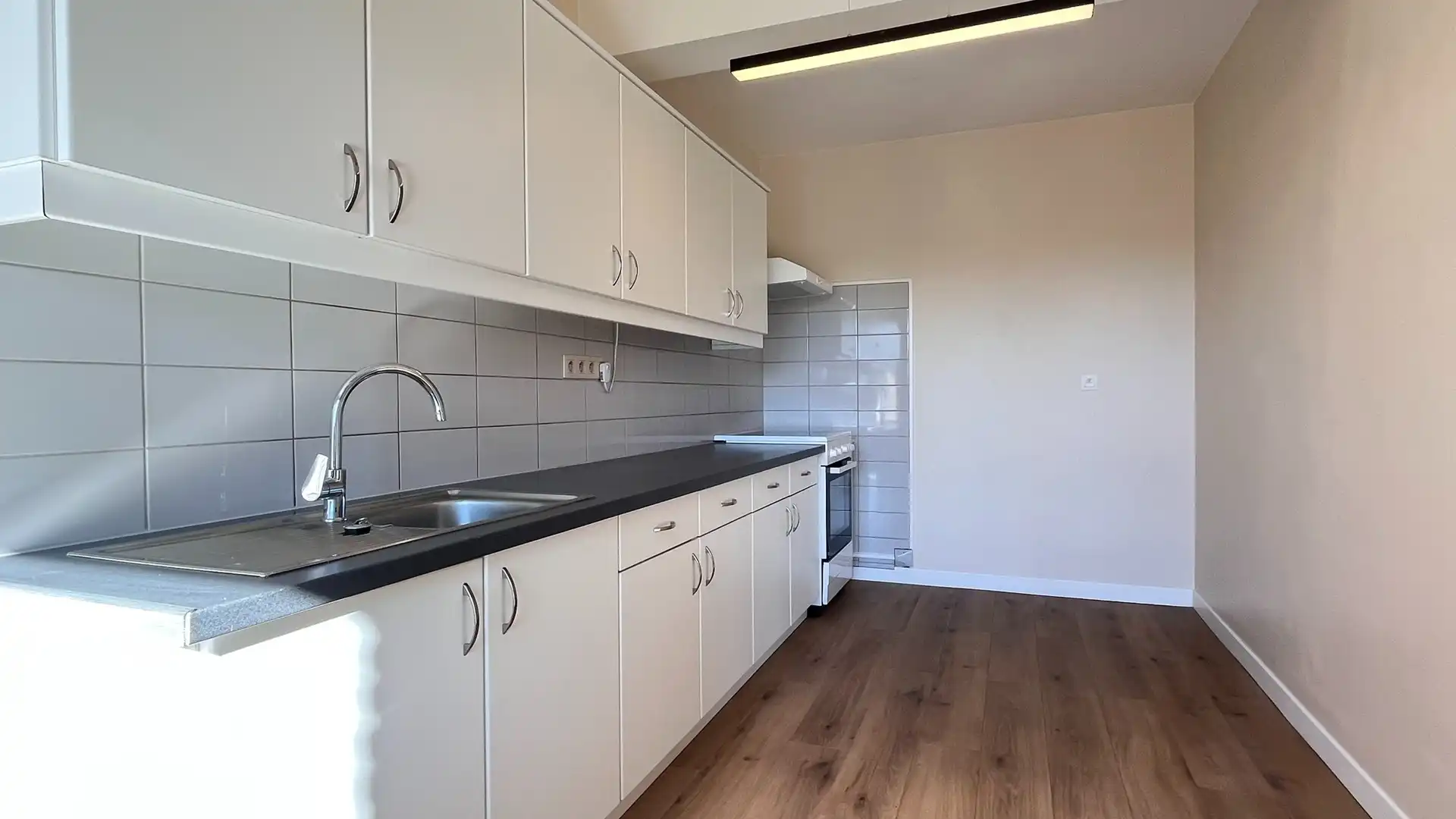 Appartement met drie slaapkamers, terras, kelderberging en garage. foto 11