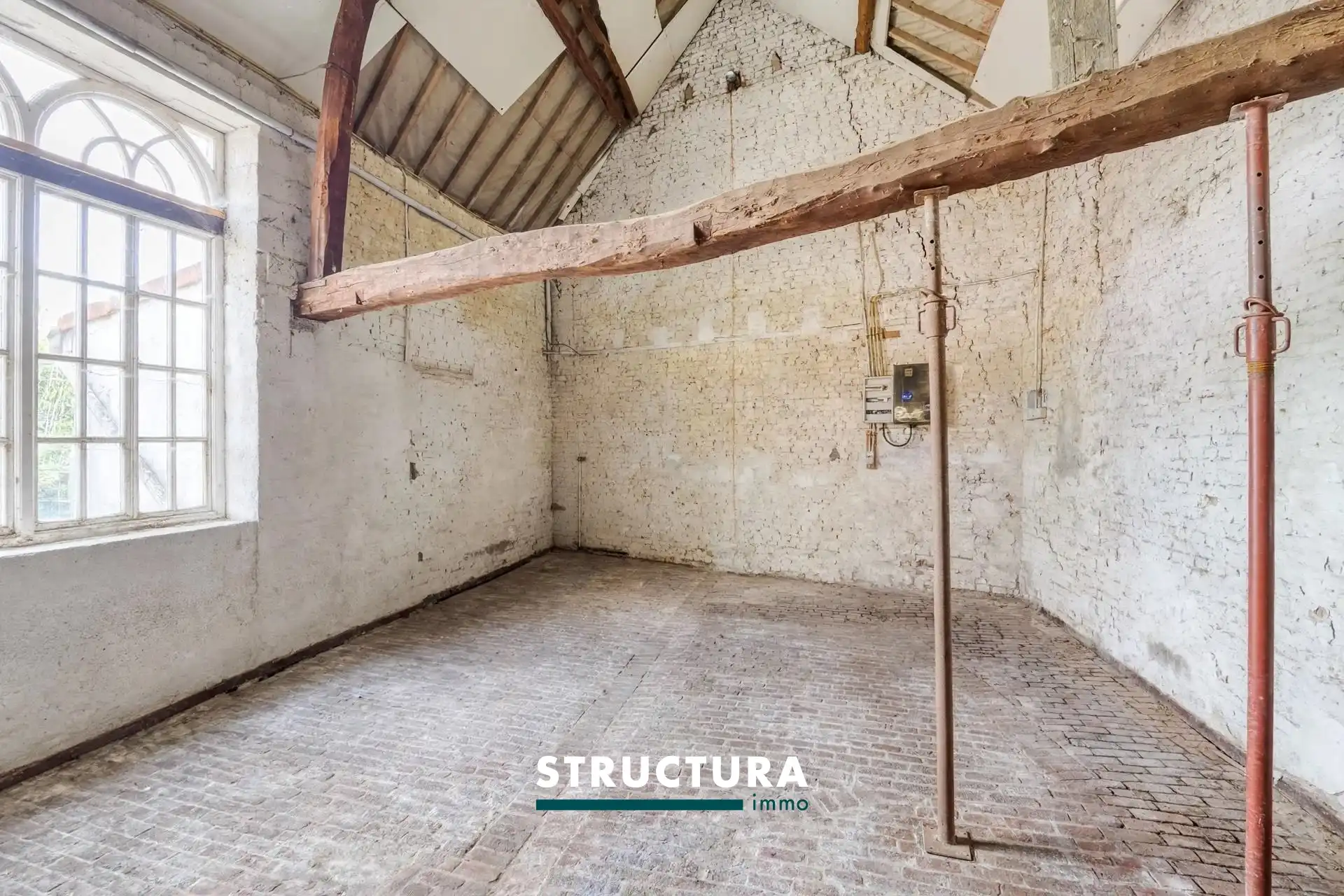 Schuur met potentieel tot woonst foto 6