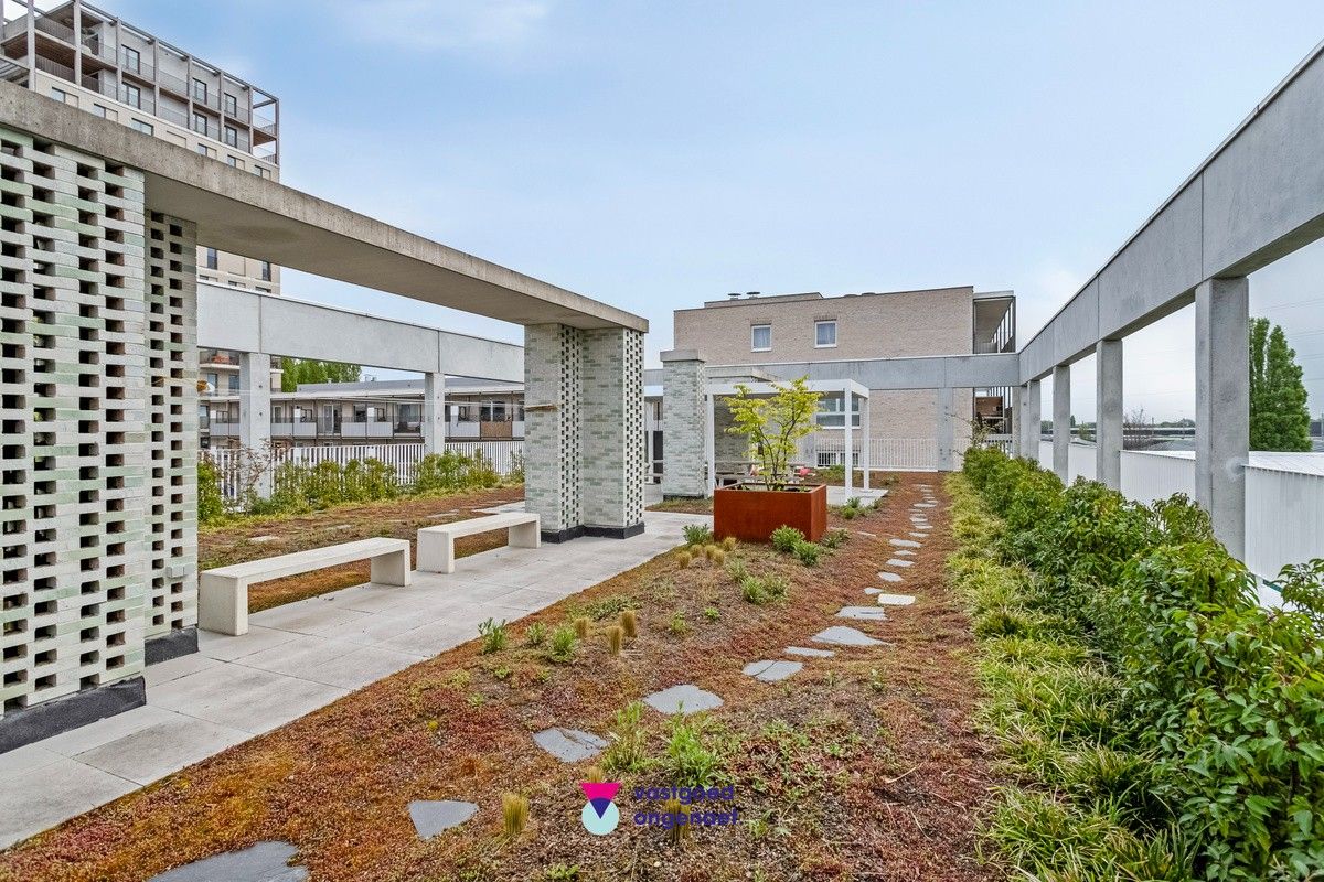 Modern appartement met daktuin & cohousing foto 17
