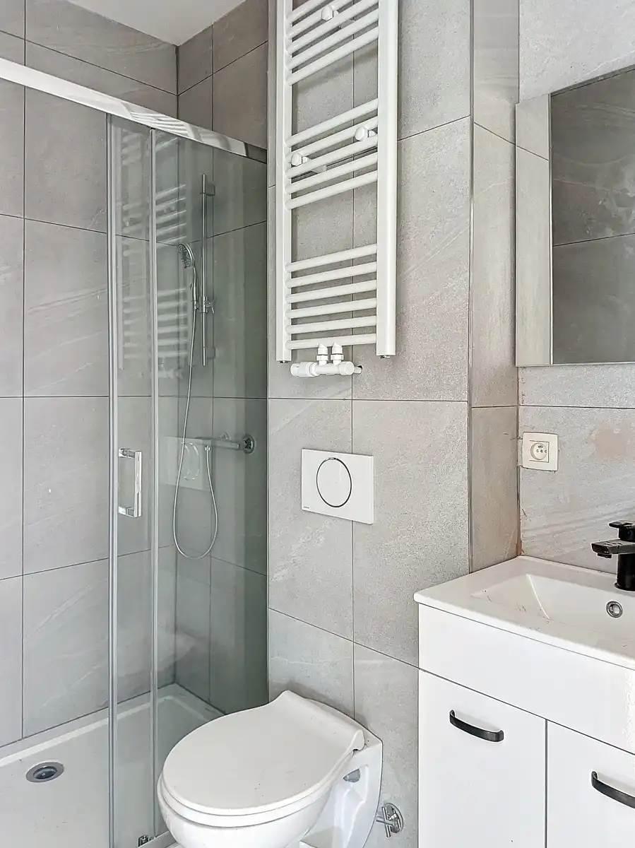 Gerenoveerde half open bebouwing met vlotte verbinding naar A12 foto 5