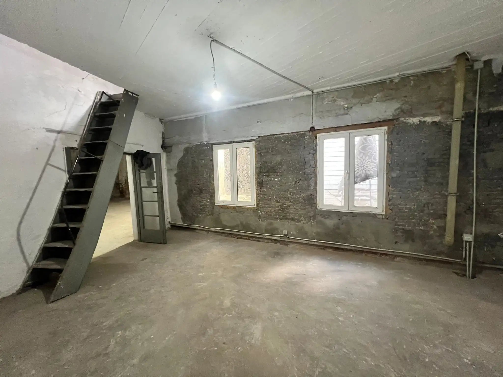 Winkel- of handelsruimte 55 m² met 120 m² werk- en opslagruimte foto 14