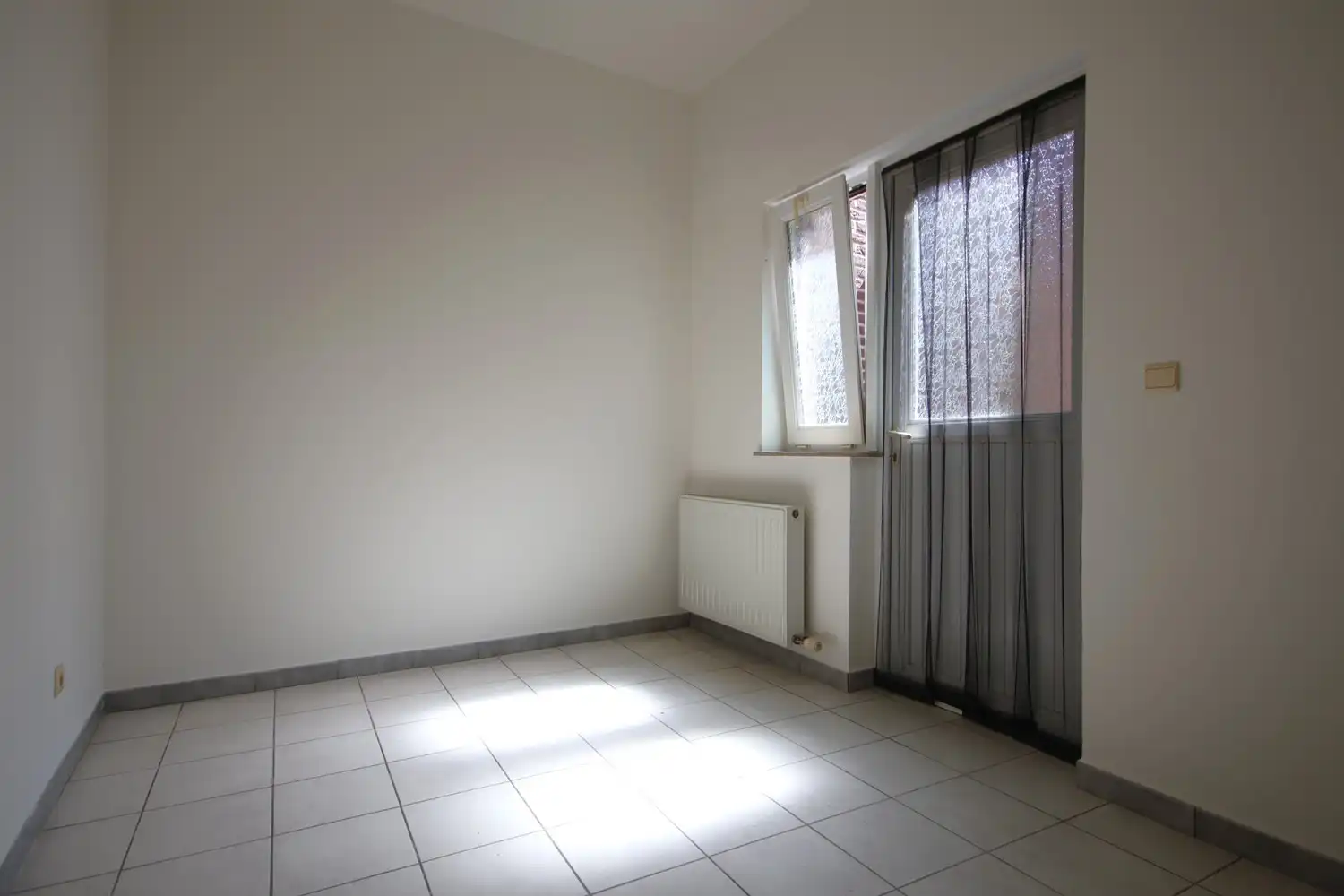 Gezellig gelijkvloers appartement te huur nabij het centrum van Sint-Truiden foto 10