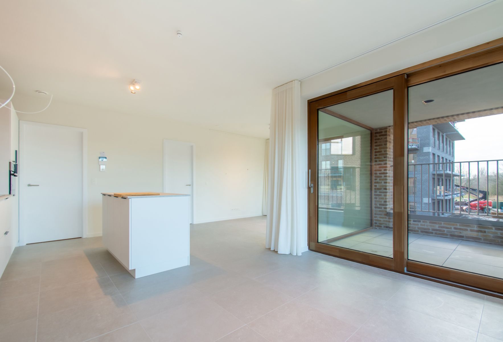 Rustig, en comfortabel 2slpk app. met mooi terras  foto 2