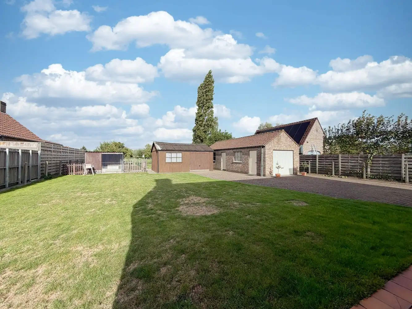 Ruime, lichtrijke gezinswoning (5 slpks) +tuin (1369m²) foto 18