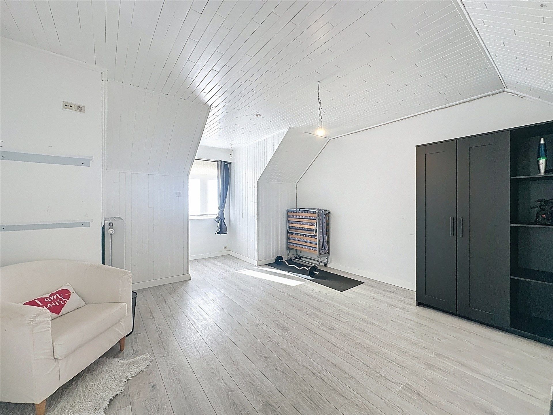 Prachtige open bebouwing met 4 slaapkamers en garage foto 14
