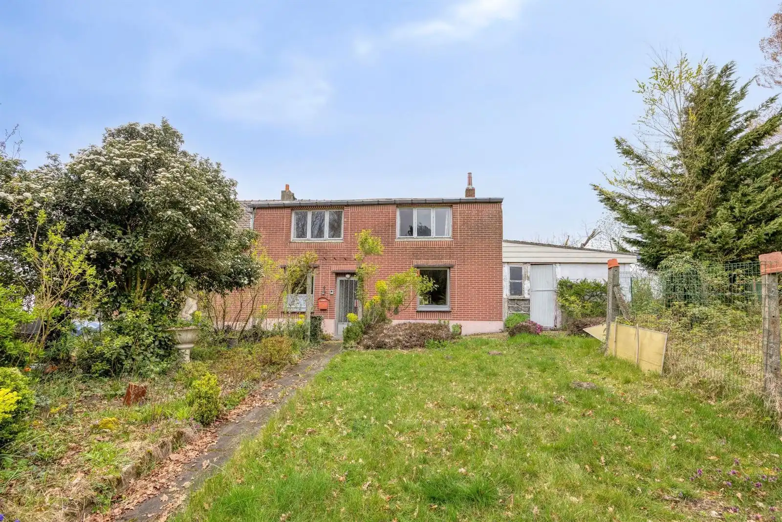 Twee- drigevelwoningen te renoveren. foto 18