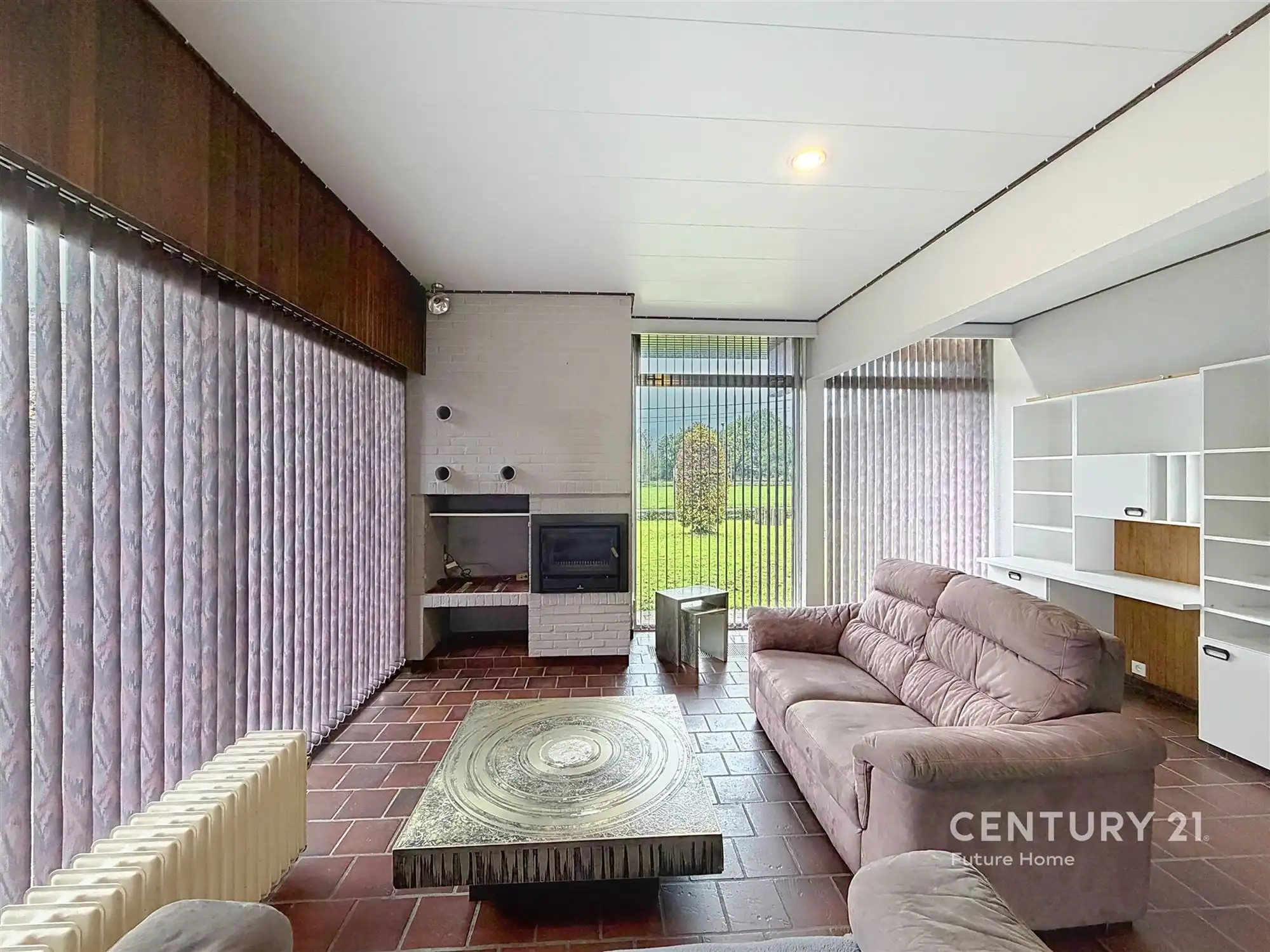 Karaktervolle architecturale woning met veel potentieel foto 6