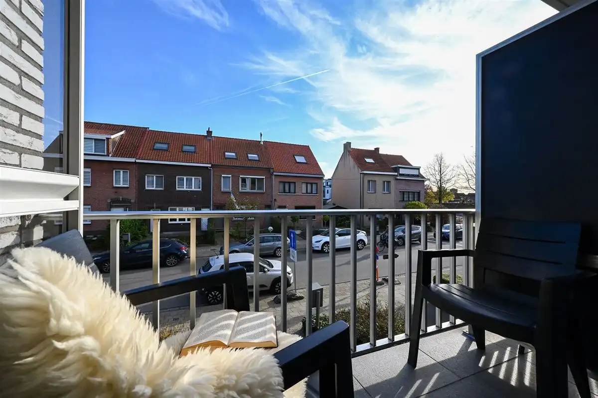 Instapklaar appartement met terras én tuin foto 7