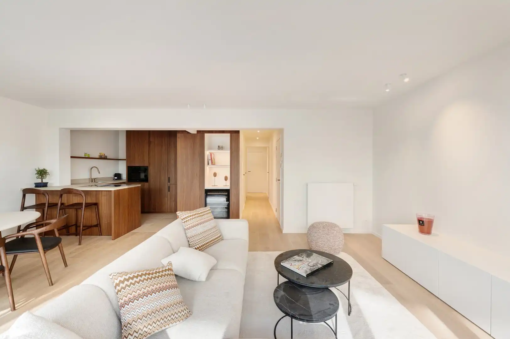 Gerenoveerd appartement centraal gelegen in het centrum van Knokke, vlakbij de winkels en de zee. foto 4