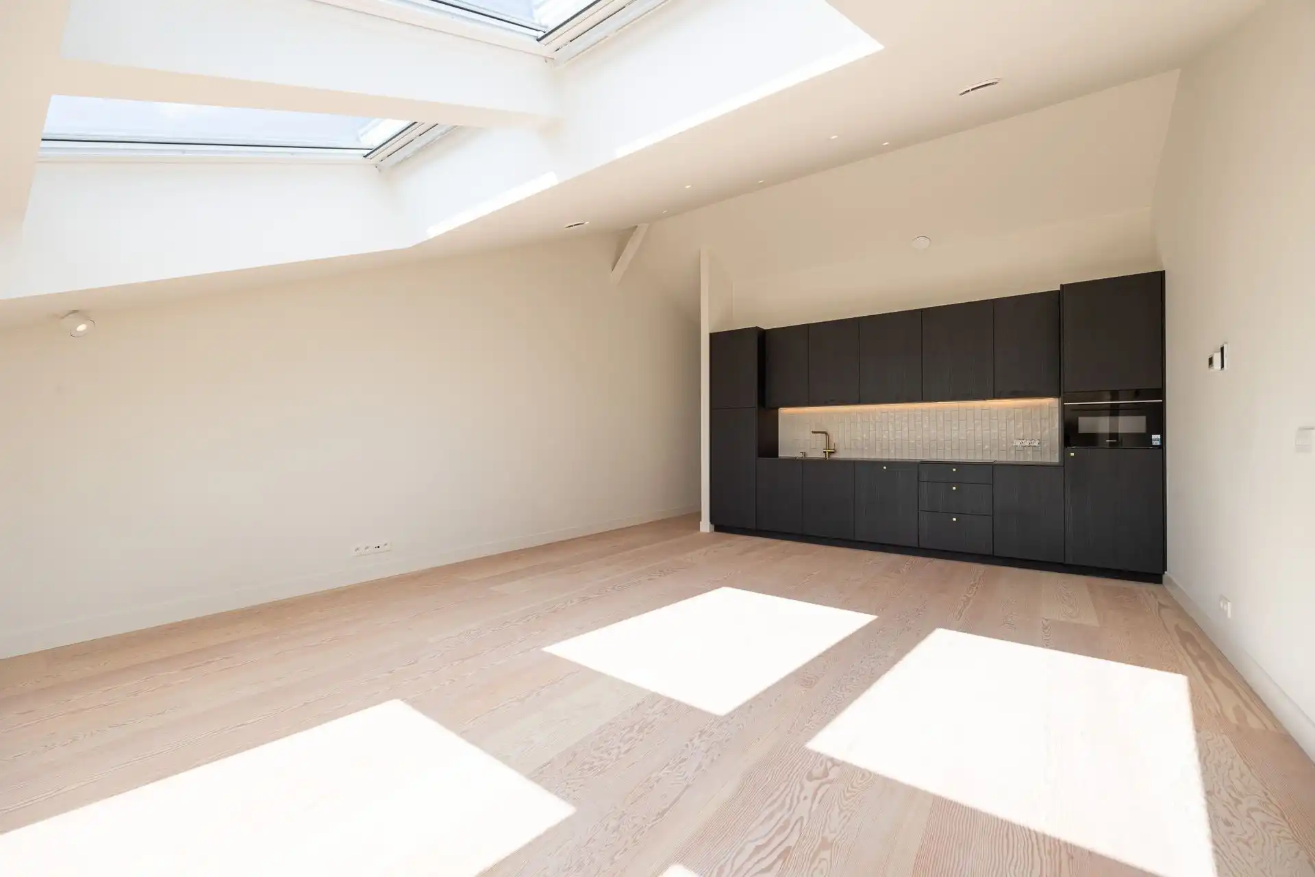 Exclusief gerenoveerd appartement op toplocatie in Leuven foto 5